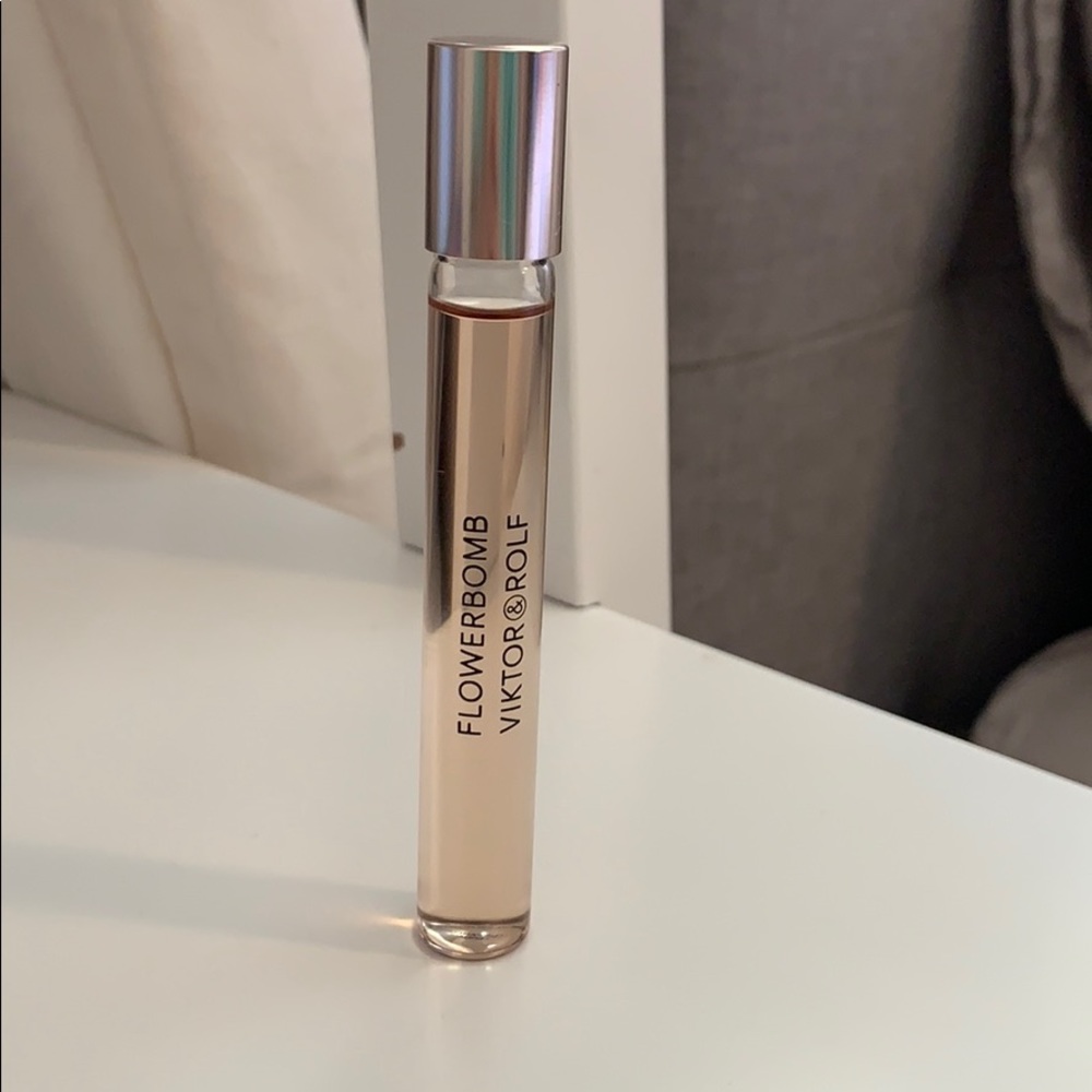 Victor&Rolf Flowerbomb Rollerball